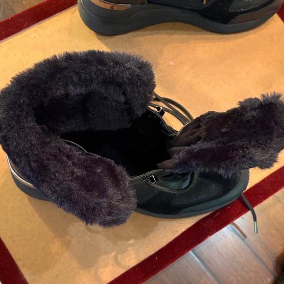 Michael Kors Sparkle Fabric, Faux Fur & leather, skater style lace up Booties - Picture 11 of 14